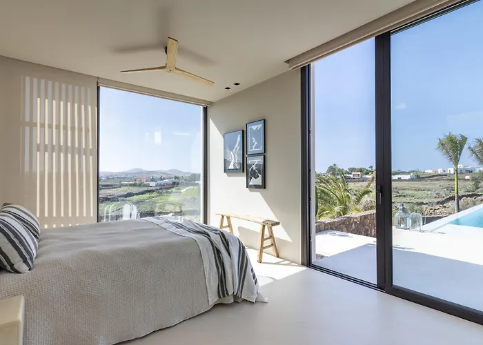 Villa Gara Exclusive Luxury With Heated Pool Lajares