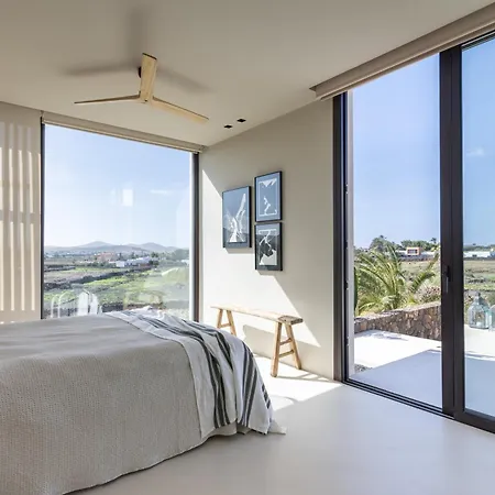 Villa Gara Exclusive Luxury With Heated Pool Lajares