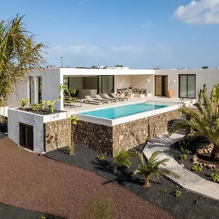 Gara Exclusive Luxury With Heated Pool *