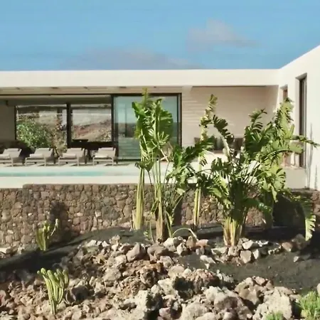 Gara Exclusive Luxury With Heated Pool * Lajares