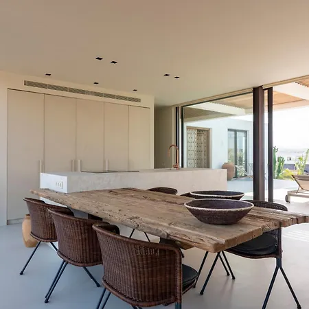 Gara Exclusive Luxury With Heated Pool